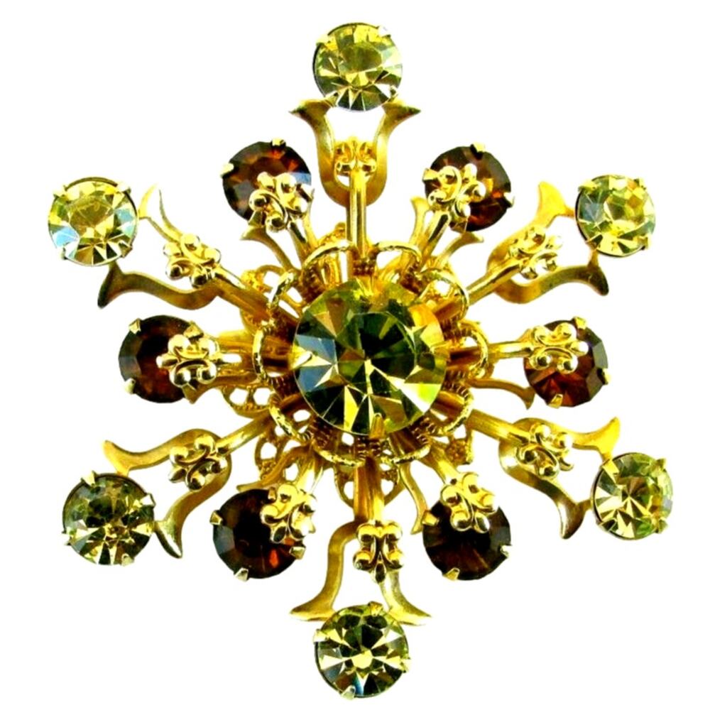 Brilliant Mid Century Lt Green & Yellow Rhinestone Layered Riveted Brooch Pin